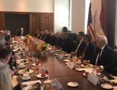 سامح شكرى يشارك فى غداء عمل مع ممثلى كبرى الشركات الأمريكية بواشنطن.. صور