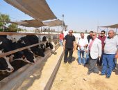  صور.. محافظ الإسماعيلية يتفقد محطة التسمين والإنتاج الحيوانى بمركز البحوث الزراعية