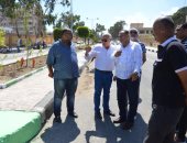 محافظ بورسعيد يتفقد أعمال التجميل بشارع القدس ببورفؤاد