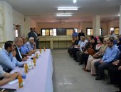 محافظ القليوبية يعقد اجتماعًا بالشباب لتطوير مدينة الخصوص