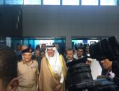فيديو وصور.. سفير السعودية يودع حجاج أسر شهداء الجيش والشرطة من مطار القاهرة