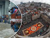 صور.. العالم هذا المساء.. عشاق الزهور ببلجيكا يفترشون أكبر سجادة أزهار فى العالم بطول 1800 متر.. مصرع 86 شخصا و6500 عالقون بولاية كيرالا بالهند بسبب السيول.. وأمطار تضرب لندن وسط تحذيرات الأرصاد الجوية