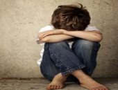 منع طفل من السفر بعد محاولة تهريبه للخارج على يد والدته وخطيبها