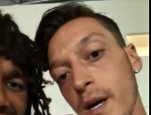 فيديو.. الننى يهنئ متابعيه بعيد الأضحى.. ومسعود أوزيل يشاركه: "عيد مبارك"