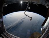 رائد فضاء يلتقط صورة تظهر كوكب الأرض محاطا بالغيوم من المحطة الدولية