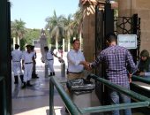 صور.. حديقة الأزهر تفتح أبوابها و10 منافذ لاستقبال الزائرين بأول أيام العيد