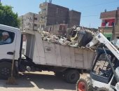 رفع 30 طن مخلفات قمامة فى حملة نظافة بشوارع  مركز دار السلام بسوهاج