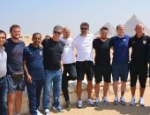 شاهد.. جولة سياحية لفريق العين الإماراتى فى منطقة الأهرامات 