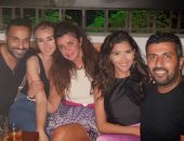 غادة عادل تتوسط جلسة عائلية بين محمد سامى وزوجته وفهمى وهنا الزاهد