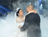 صور.. تامر حسنى ومحمد فؤاد وساموزين يحيون حفل زفاف الفنانة شيرين يحيى