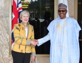 صور.. تيريزا ماى توقع عدة اتفاقيات مع نيجيريا خلال جولتها الأفريقية