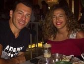 رامى رضوان متغزلا فى زوجته دنيا سمير غانم: الكاميرا زغللت من حلاوتك