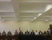 فيديو.. محافظ بنى سويف السابق باكيًا: فخور بعملى وصعبان عليا العشرة