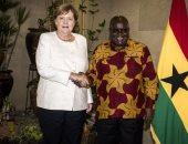 ميركل تصل غانا فى إطار جولة أفريقية تشمل السنغال ونيجيريا