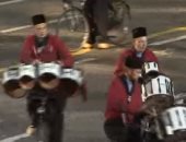 شاهد.. فرقة هولندية تخطف أنظار سكان وضيوف موسكو