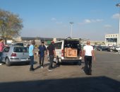 أسرة الشاب المصرى المتبرع بأعضائه تتسلم جثمانه بمطار القاهرة