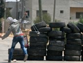 اشتباكات بين فلسطينيين وجنود الاحتلال فى مناطق متفرقة بالضفة الغربية