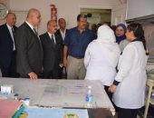 صور.. محافظ الغربية يتفقد سير العمل بمستشفى المنشاوى والمجمع الطبى بطنطا