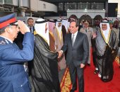 السيسي يغادر المنامة متوجها إلى الصين للمشاركة بقمة "فوكاك"