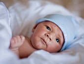 الأطفال المولودون بخصيتين معلقتين أكثر عرضة للإصابة بالسرطان