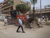 صور.. رئيس مدينة الأقصر: نعمل على قدم وساق لإعادة إحياء شارع خالد بن الوليد