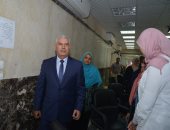 صور.. محافظ مطروح الجديد يتفقد إدارات الديوان العام لمتابعة غرفة العمليات