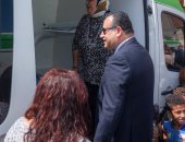 محافظ الإسكندرية يشارك فى قافلة علاجية لأهالى عزبة محسن على مدار يومين