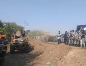 أمن القليوبية يزيل كوبرى مقام على أملاك الرى بطوخ