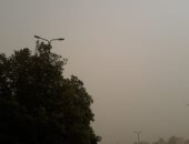 قارئ يشارك بصور لعاصفة ترابية تضرب أسوان