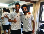 تريزيجيه يحتفى بصلاح فى تدريبات المنتخب:"مع أفضل لاعب فى العالم"