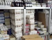 صور.. شرطة التموين تضبط مدير مخزن قبل ترويجه مستلزمات طبية ومستحضرات تجميل