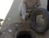 صور .. أهالى المنتزة يستغيثون من بلاعة صرف صحى بلا غطاء 