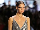 عرض مميز لفساتين ربيع 2019 بأسبوع الموضة فى نيويورك