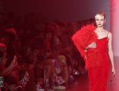 اللون الأحمر يسيطر على أسبوع الموضة بنيويورك فى ربيع 2019