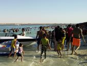 فيديو وصور .. إقبال متوسط على مصيف مطروح والساحل الشمالى مع قرب نهاية الصيف 