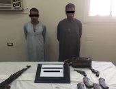 صور .. ضبط 15 قطعة سلاح و27 طلقة نارية خلال حملة أمنية بأسيوط