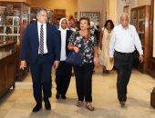 وزير الآثار يعاين قاعات المتحف المصرى تمهيدا لوضع سيناريو العرض الجديد .. صور