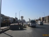 صور.. شاهد أعمال النظافة والتجميل بطريق النصر بالغردقة