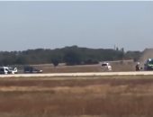 فيديو.. لحظة مطاردة الشرطة الفرنسية لرجل اقتحم مطار ليون بسيارته