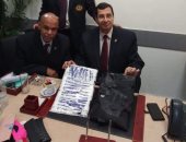 صور.. جمارك مطار القاهرة تحبط محاولة تهريب كمية من الكوكايين