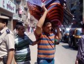 رئيس مدينة شبرا الخيمة يقود حملة لرفع الإشغالات بشارع أحمد عرابى