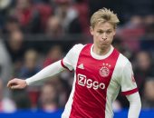 أخبار برشلونة اليوم عن سخرية مسئولى أياكس من عرض البارسا لضم دي يونج