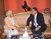 وزيرة الصحة تغادر الشرقية عقب تفقد حالات ضحايا الغسيل الكلوى