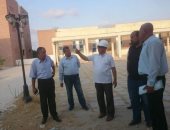 رئيس جامعة العريش يتفقد الإنشاءات الجديدة