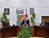 وزير الآثار يناقش آخر مستجدات أعمال افتتاح 3 قاعات بمتحف الحضارة