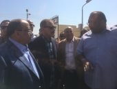 صور.. وزير التنمية المحلية يتفقد محطة صرف قرية إسكندرية التحرير بأسيوط 