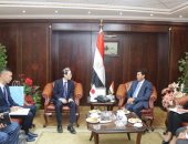 وزير الشباب والرياضة يلتقى سفير اليابان لبحث التعاون المشترك