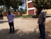 صور.. رئيس مدينة الزينية بالأقصر يتفقد المدارس لمتابعة أعمال النظافة والصيانة