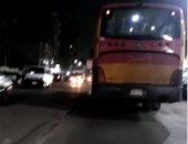 فيديو.. قارئ يرصد أتوبيس نقل عام تتصاعد منه أدخنة كثيفة بشارع المطرية