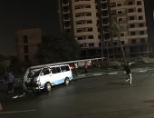 تصادم سيارتين ميكروباص وأخرى ملاكى على طريق جوزيف تيتو بمصر الجديدة